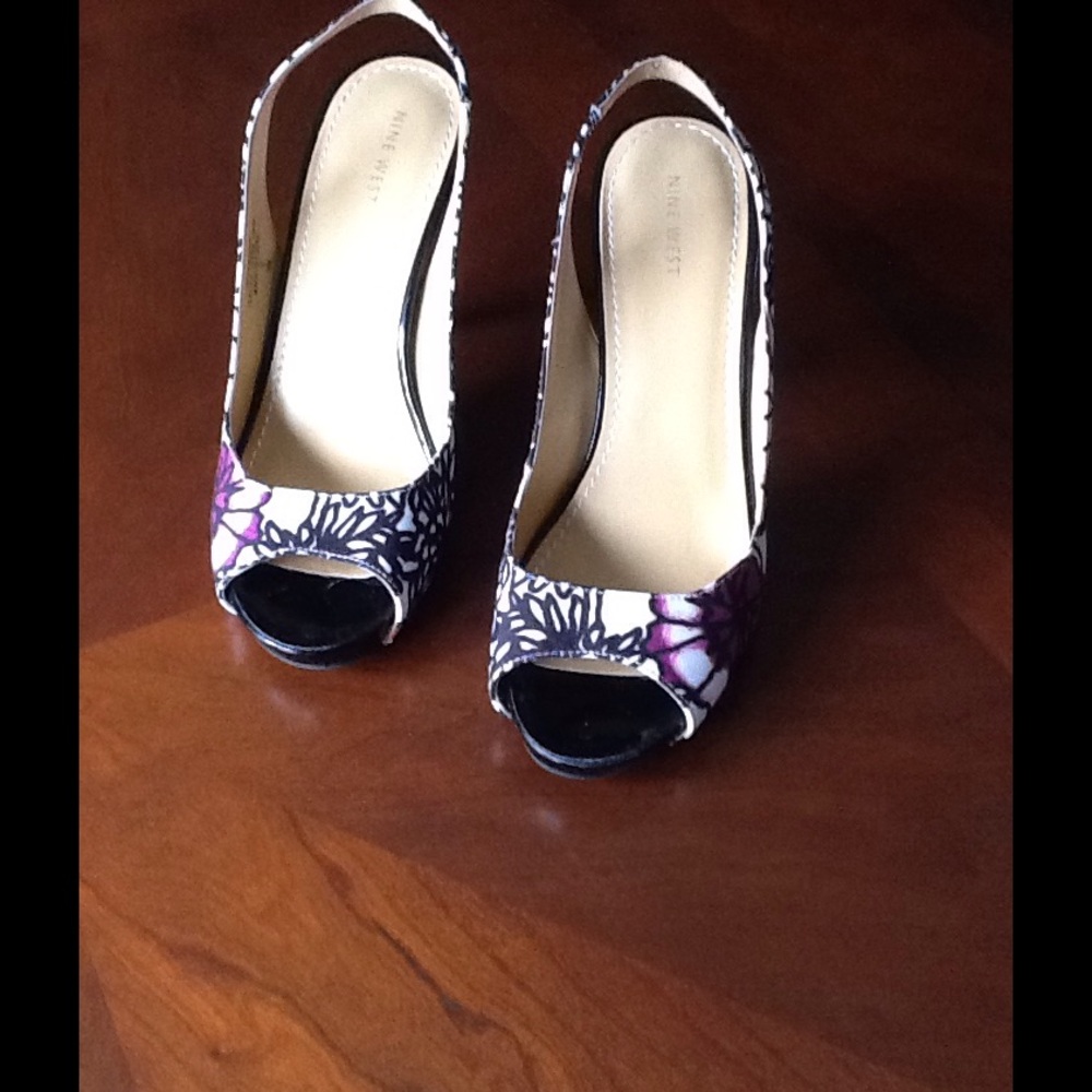 Elegant Floral Peep-Toe Slingback Heels